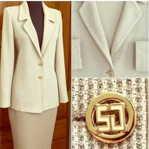 💕ST JOHN COLLECTION LIGHT BROWN & BEIGE SUIT💕